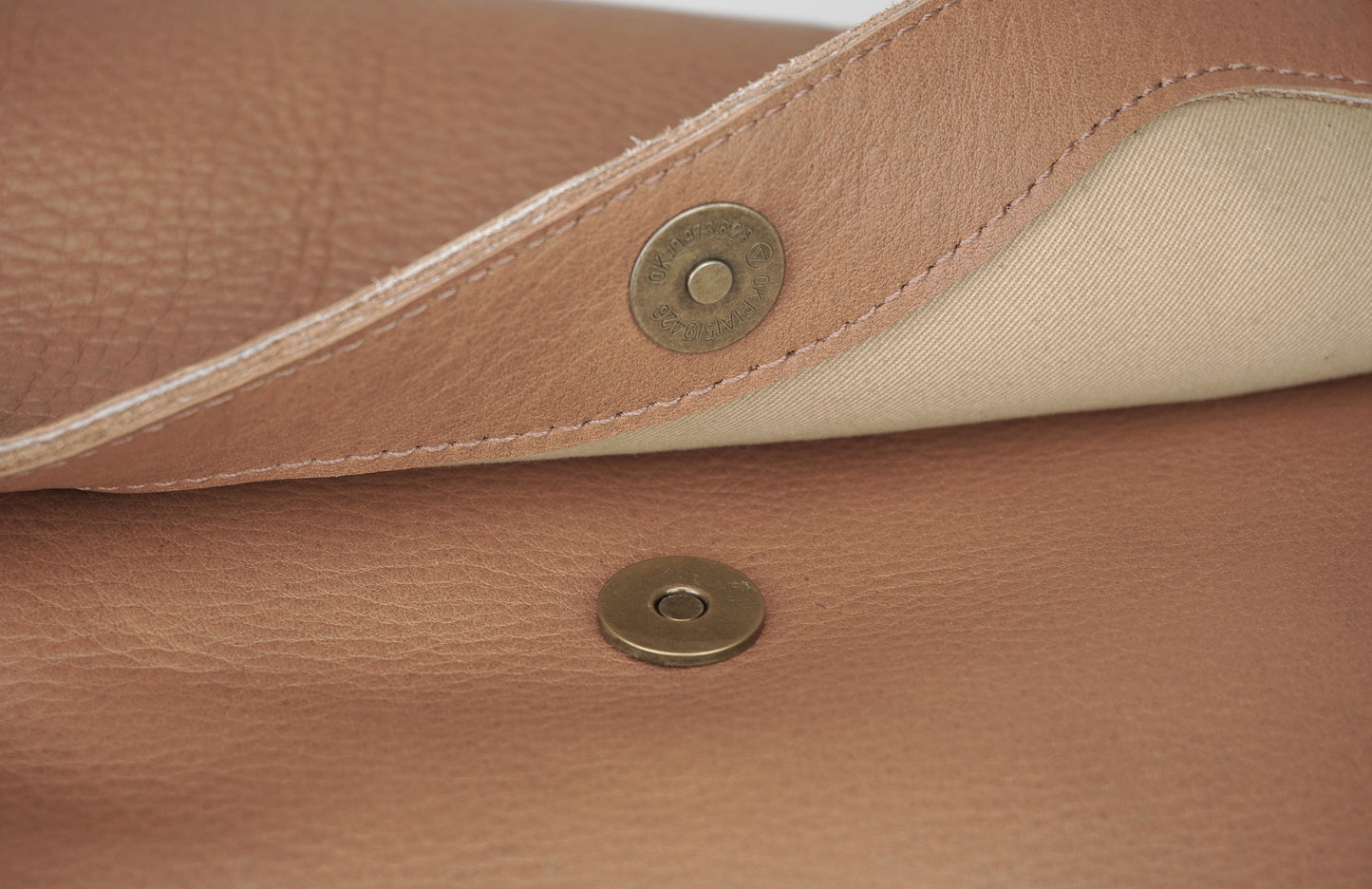 Al Andalus Damen-Umhängetasche "DUNE", karamell