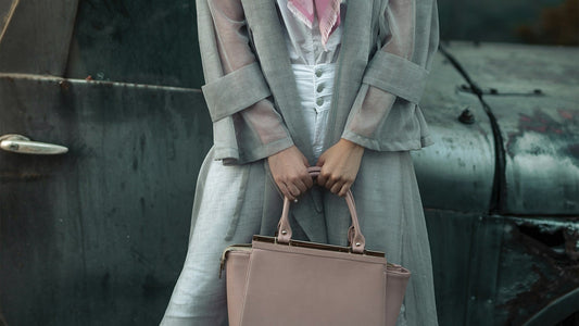 Styling-Tipps – So kombinierst du deine Ledertasche für jeden Anlass